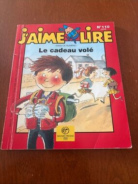 J'aime Lire Nº110 - Le cadeau volé (Red Cover)